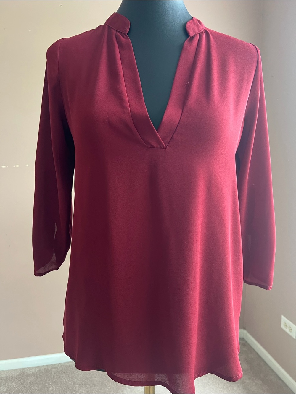 AKIRA Burgundy V-Neck 3/4 Sleeve sheer Blouse